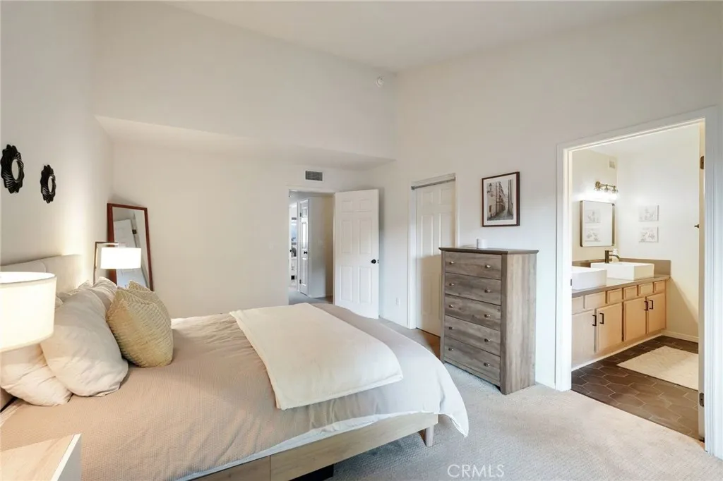 Additional image 51 of 6930 De Celis Unit 16, Lake Balboa, CA 91406