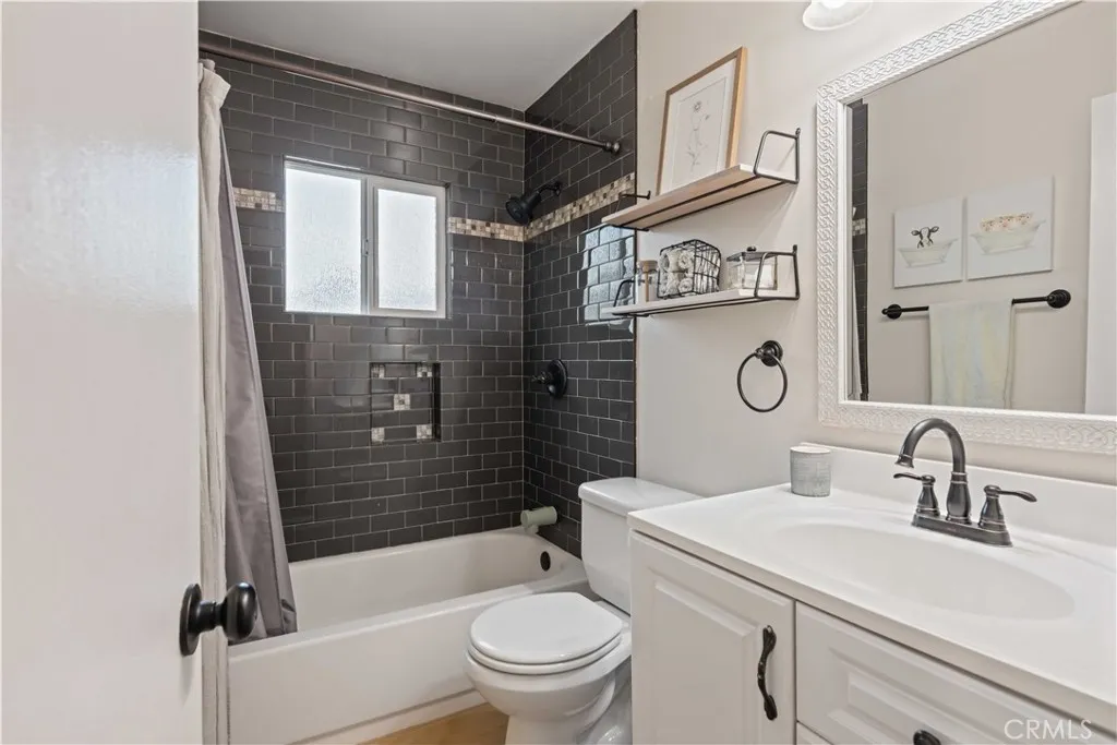 Additional image 44 of 26219 Larkhaven Place, Newhall, CA 91321