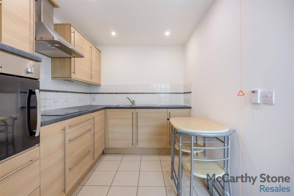 Additional image 5 of Peel Court, College Way, Welwyn Garden City, Hertfordshire, AL8 6DG