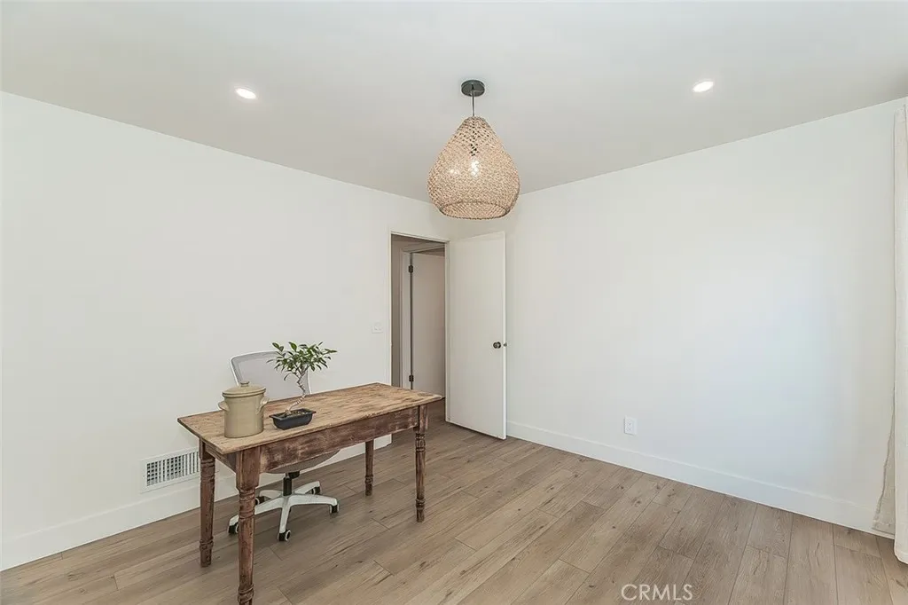 Additional image 104 of 406 E Audubon Drive, Fresno, CA 93720