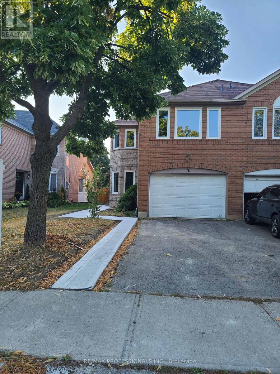 131 RAINFOREST DRIVE|Brampton (Sandringham-Wellington), Ontario L6R1A3