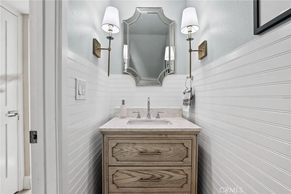 Additional image 14 of 2209 Vista Huerta, Newport Beach, CA 92660