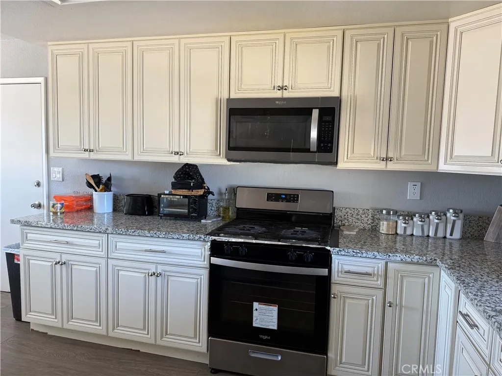 Additional image 33 of 16622 Mossdale Ave, Lancaster, CA 93535