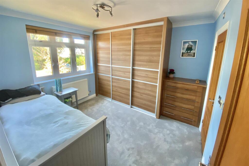 Additional image 8 of ,Mount Drive, Park Street, St. Albans, Hertfordshire, AL2