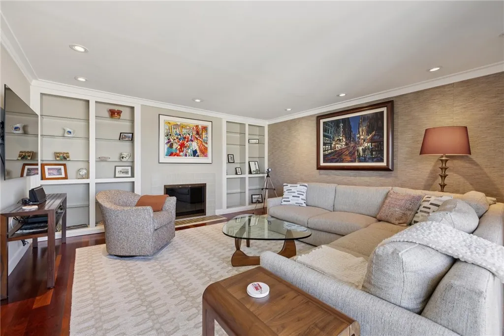 Additional image 7 of 373 Lombard St, San Francisco, CA 94133
