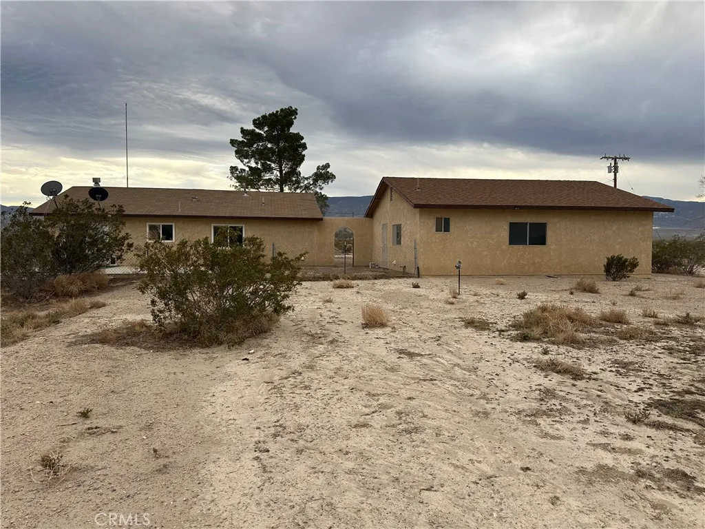 Additional image 6 of 38333 E End Rd, Lucerne Valley, CA 92356