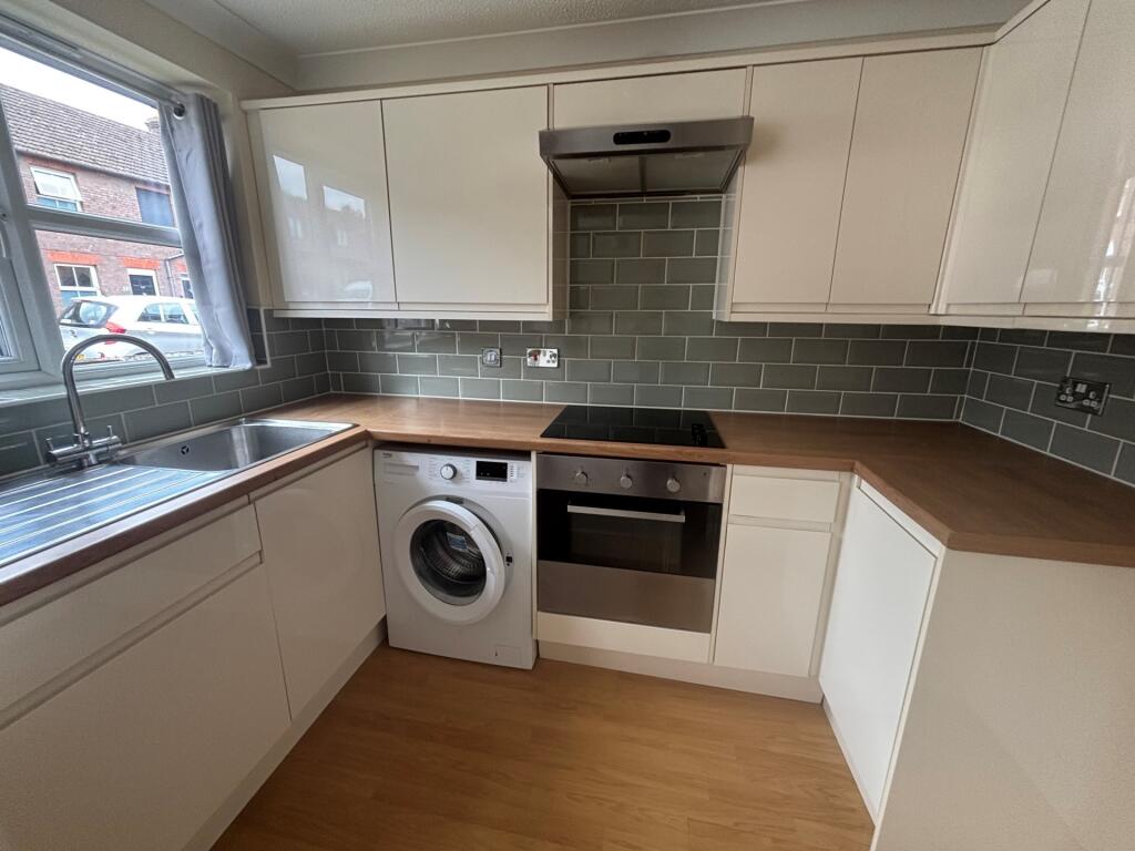 Additional image 3 of High Street, Markyate, AL3