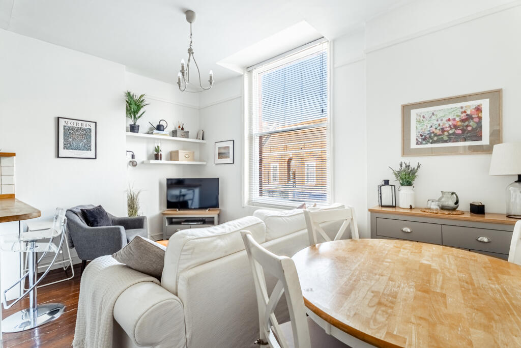 Additional image 3 of Market Place, St. Albans, Hertfordshire, AL3