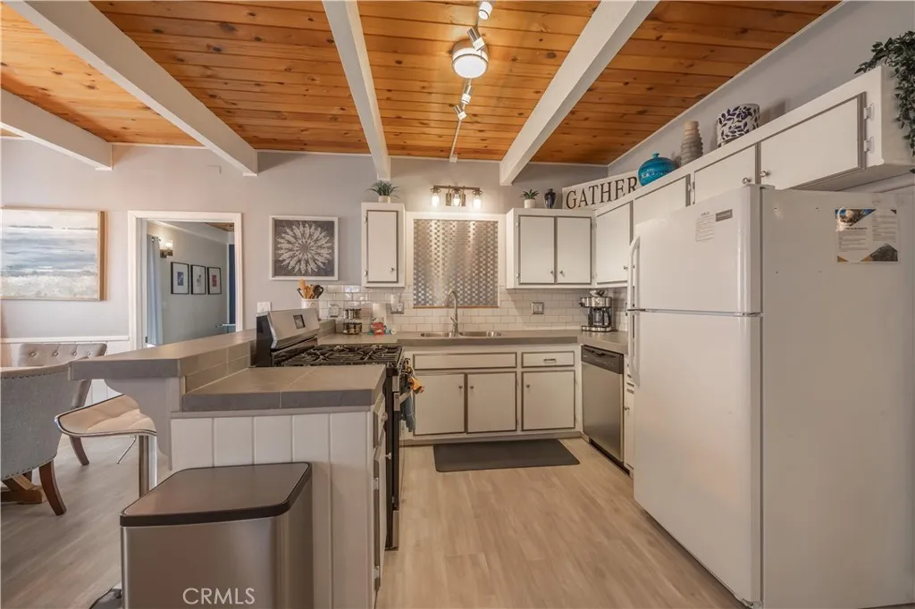 Additional image 12 of 1037 Sequoia Dr, Big Bear City, CA 92314