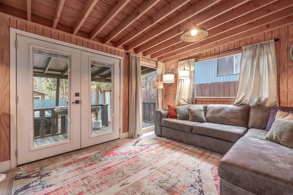 Additional image 50 of 271 Leonard Ln, Sugarloaf, CA 92386