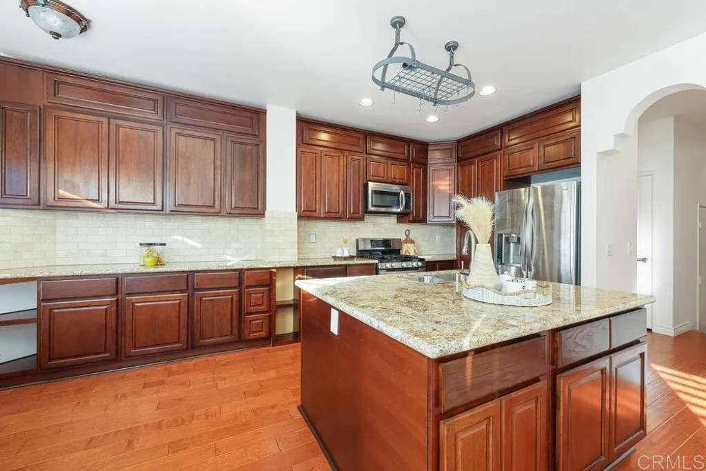 Additional image 11 of 7125 Calabria Court Unit D, San Diego, CA 92122