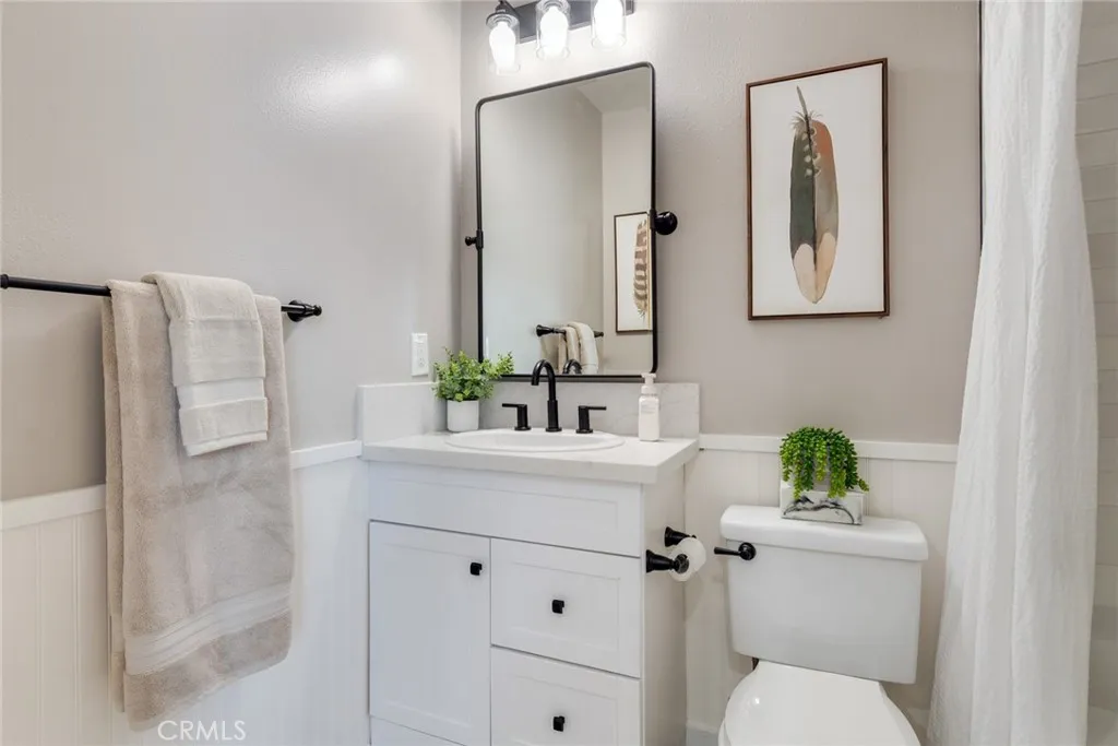 Additional image 5 of 2408 Saratoga Way, Costa Mesa, CA 92626