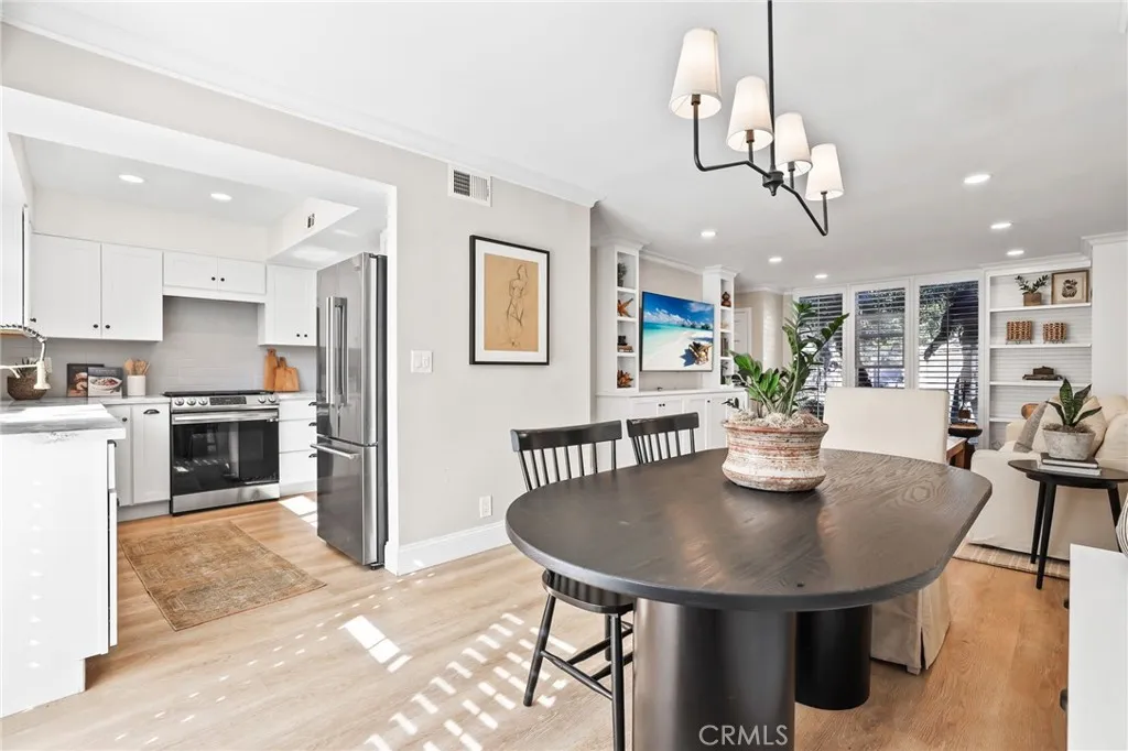 Additional image 5 of 2209 Vista Huerta, Newport Beach, CA 92660