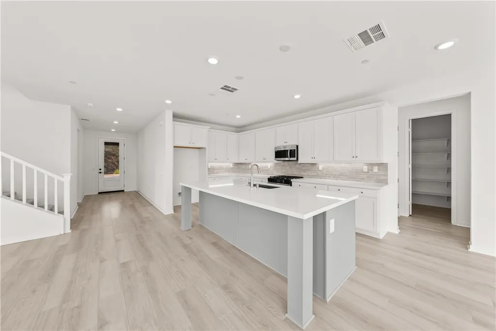 Additional image 20 of 30140 Crestline Court, Castaic, CA 91384