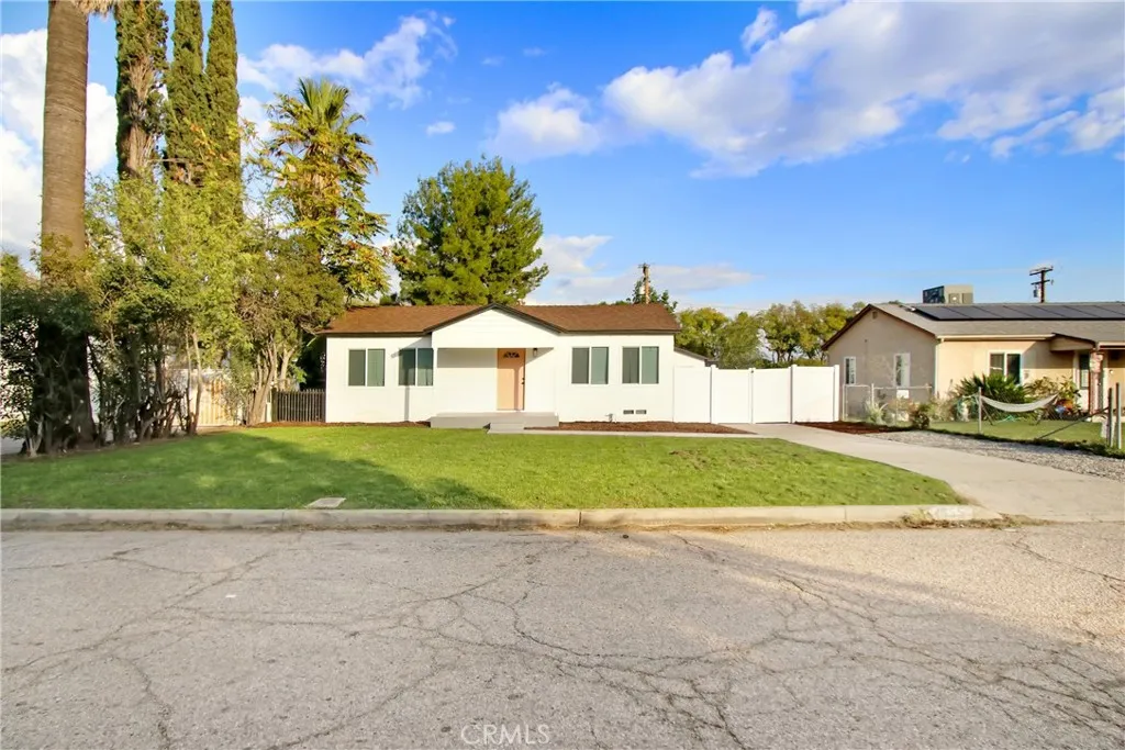 Additional image 2 of 4555 Acacia Ave, San Bernardino, CA 92407