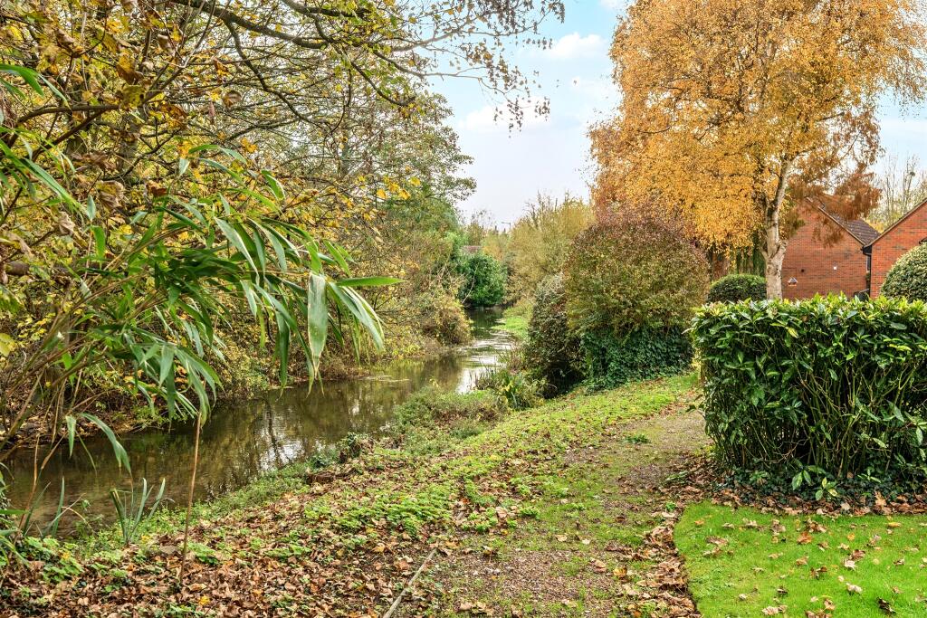 Additional image 18 of The Beeches, Park Street, St. Albans