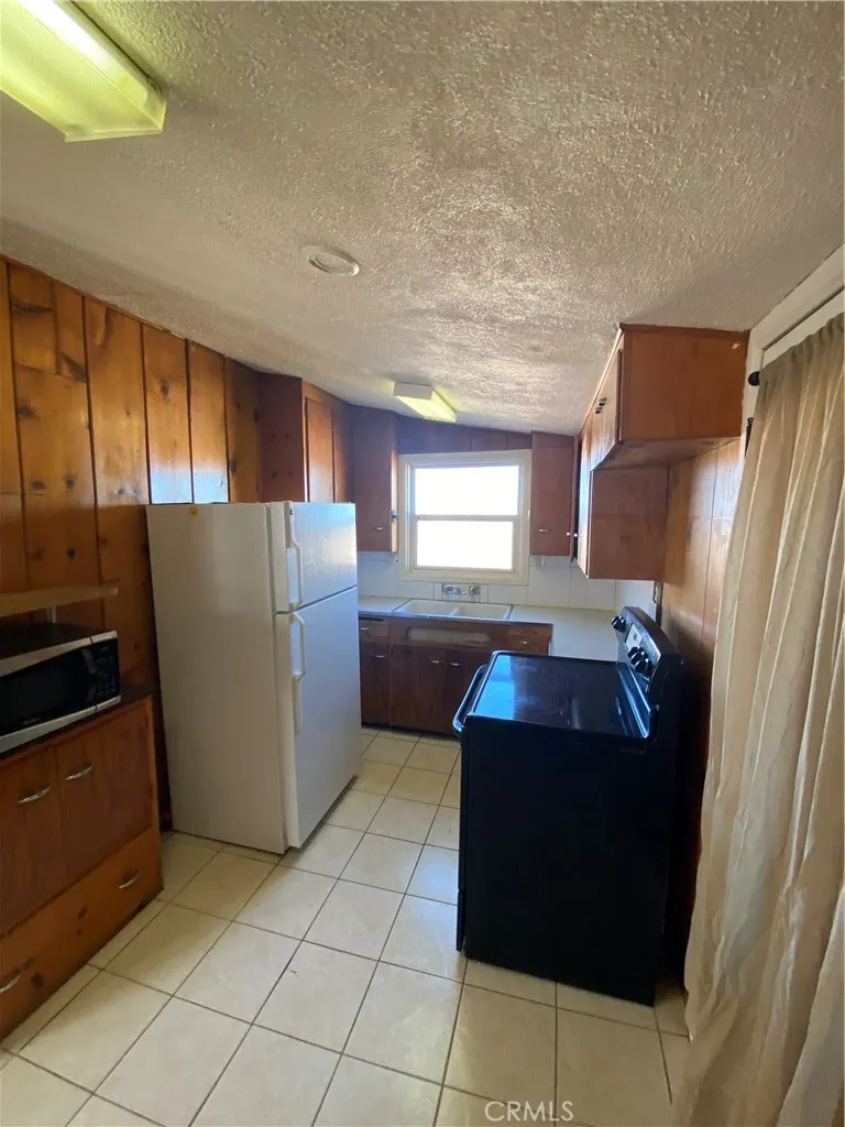 Additional image 28 of 6439 Desert Knoll Avenue, 29 Palms, CA 92277