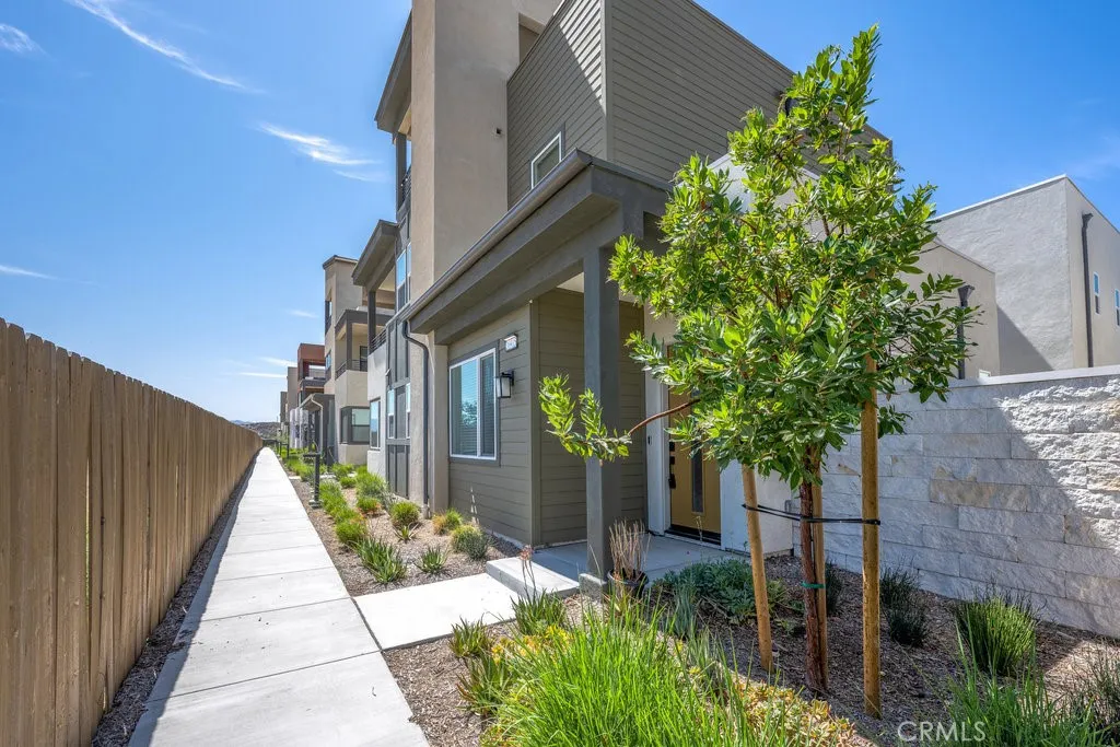 Additional image 22 of 26915 Goldfinch Lane, Valencia, CA 91381