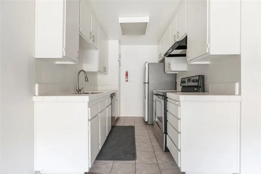 Additional image 31 of 5460 White Oak Avenue Unit C330, Encino, CA 91316