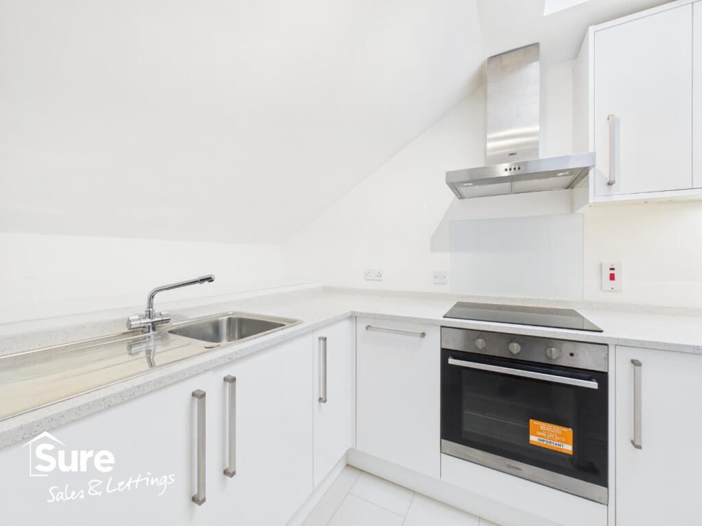 Additional image 12 of Ronald Court, Oakwood Road, Bricket Wood, St. Albans, Hertfordshire, AL2 3ET