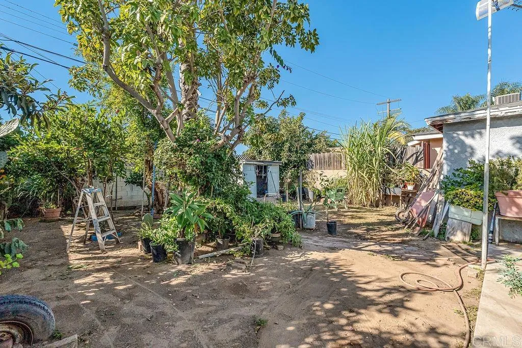 Additional image 65 of 927 S Eucalyptus Ave, Inglewood, CA 90301