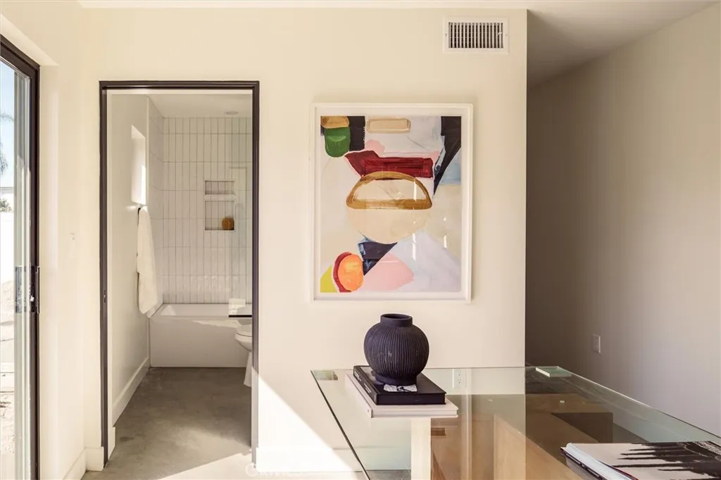 Additional image 30 of 5441 Blackwelder, Los Angeles, CA 90016