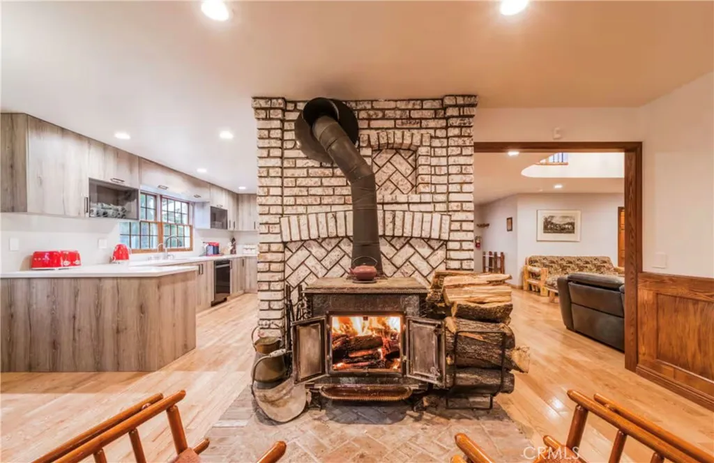 Additional image 23 of 42725 Tannenbaum, Big Bear Lake, CA 92315