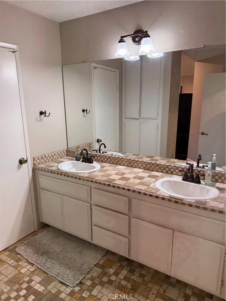 Additional image 83 of 13584 Sutter Court, Fontana, CA 92336