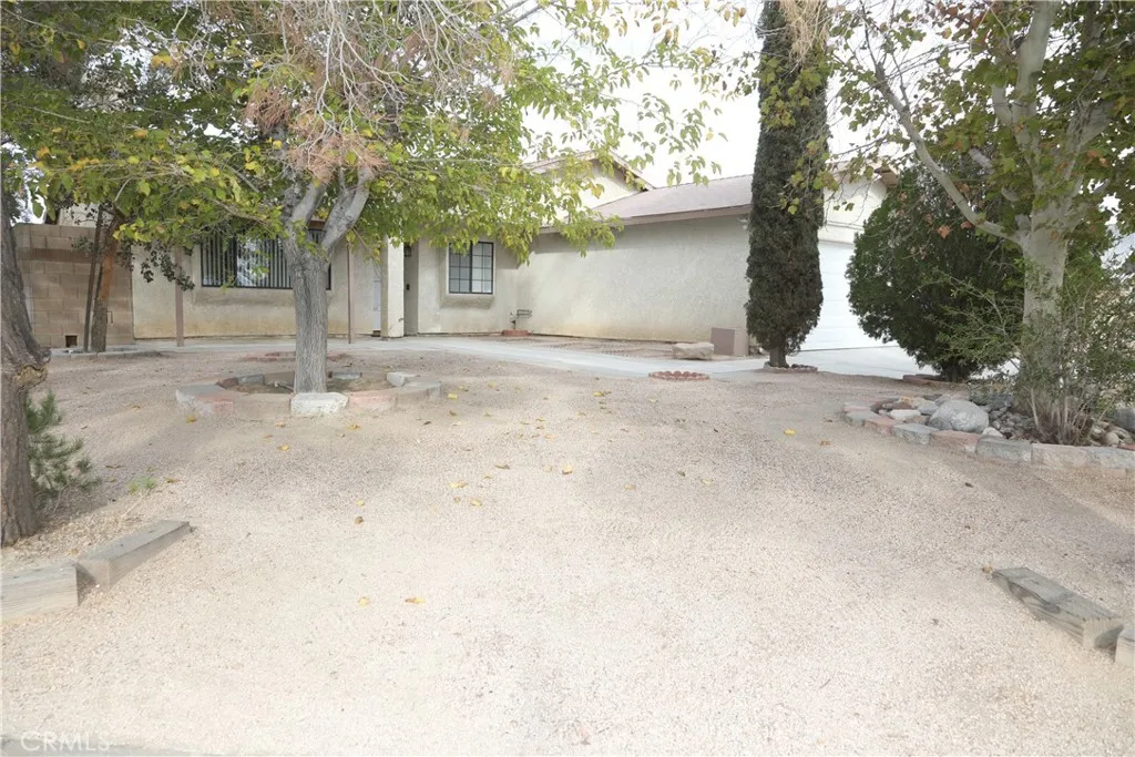 Additional image 4 of 2137 Phlox Ave, Rosamond, CA 93560