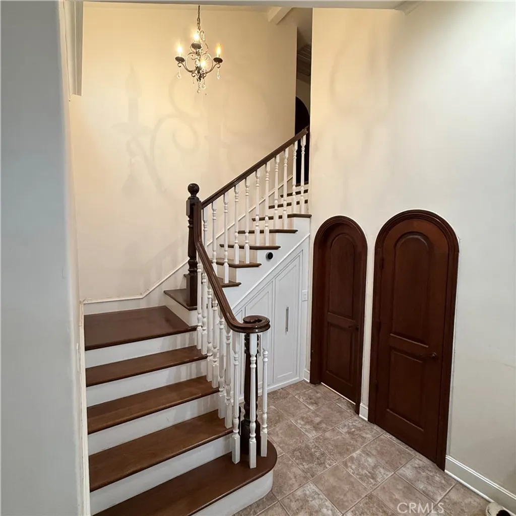 Additional image 4 of 25225 Avenida Dorena, Newhall, CA 91321