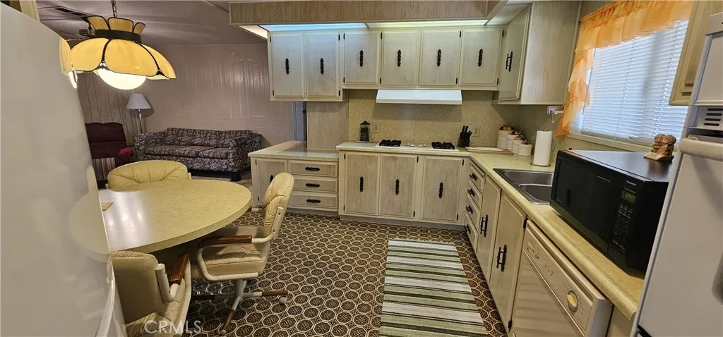 Additional image 21 of 626 N Dearborn Street Unit 197, Redlands, CA 92374