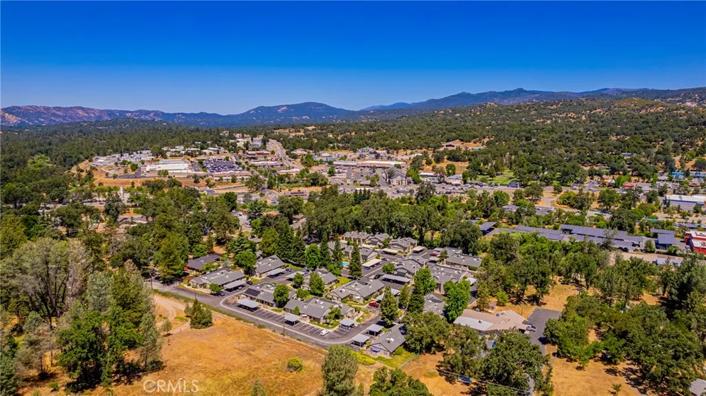 Additional image 24 of 49400 River Park Road Unit 55, Oakhurst, CA 93644