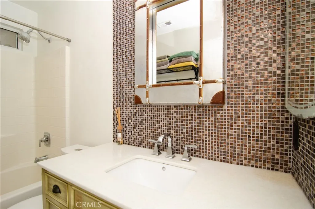 Additional image 29 of 19727 Skyview Court, Canyon Country, CA 91351