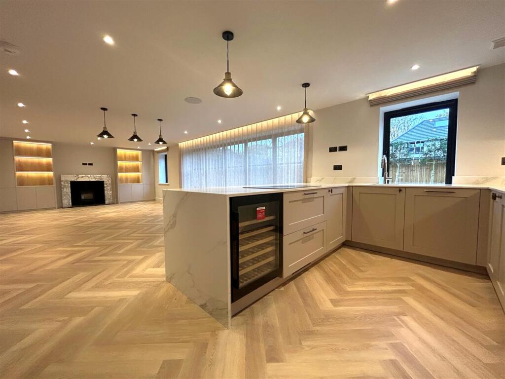 Additional image 7 of The Squirrels, Bricket Wood, St. Albans