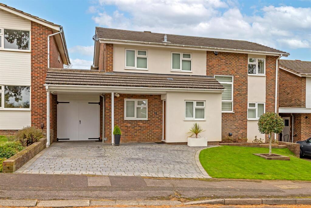 Ash Grove, Wheathampstead, St. Albans