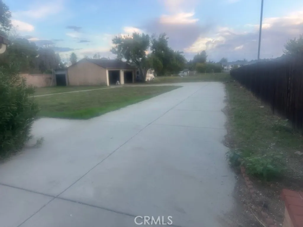 Additional image 3 of 641 W 48th St, San Bernardino, CA 92407