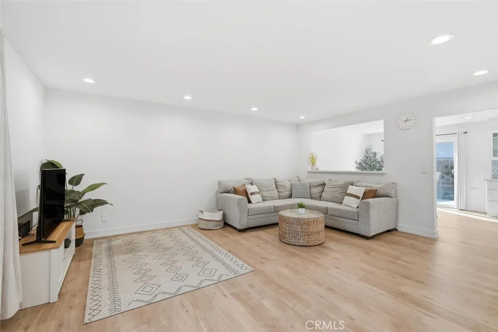 Additional image 3 of 1335 W 139th Street Unit 110, Gardena, CA 90247