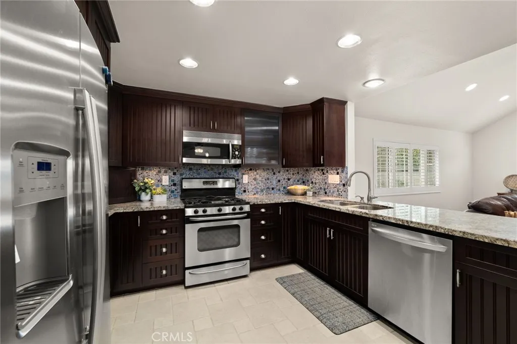 Additional image 17 of 744 E Meadowbrook Ave, Orange, CA 92865