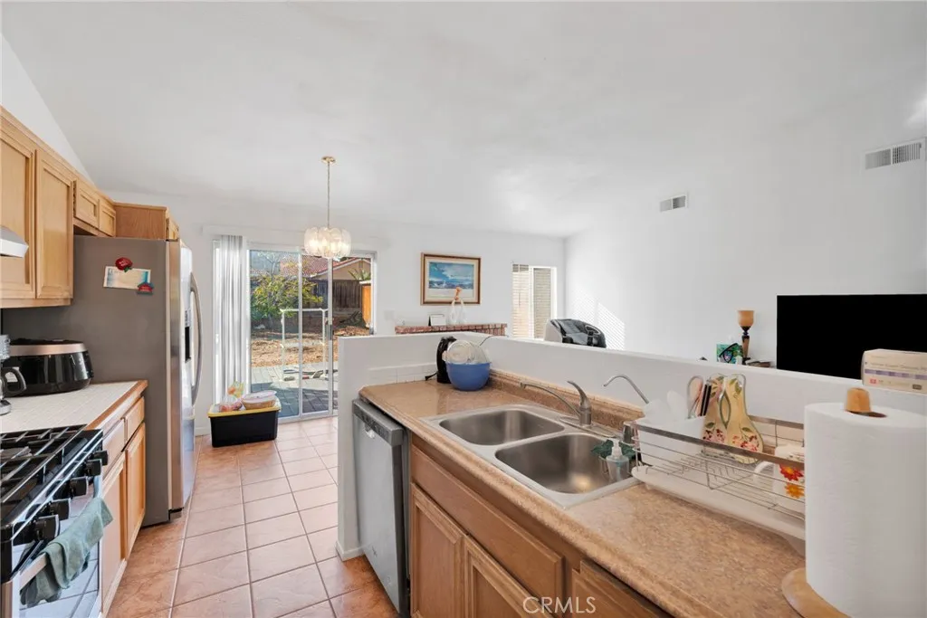 Additional image 14 of 11117 Villa St, Adelanto, CA 92301