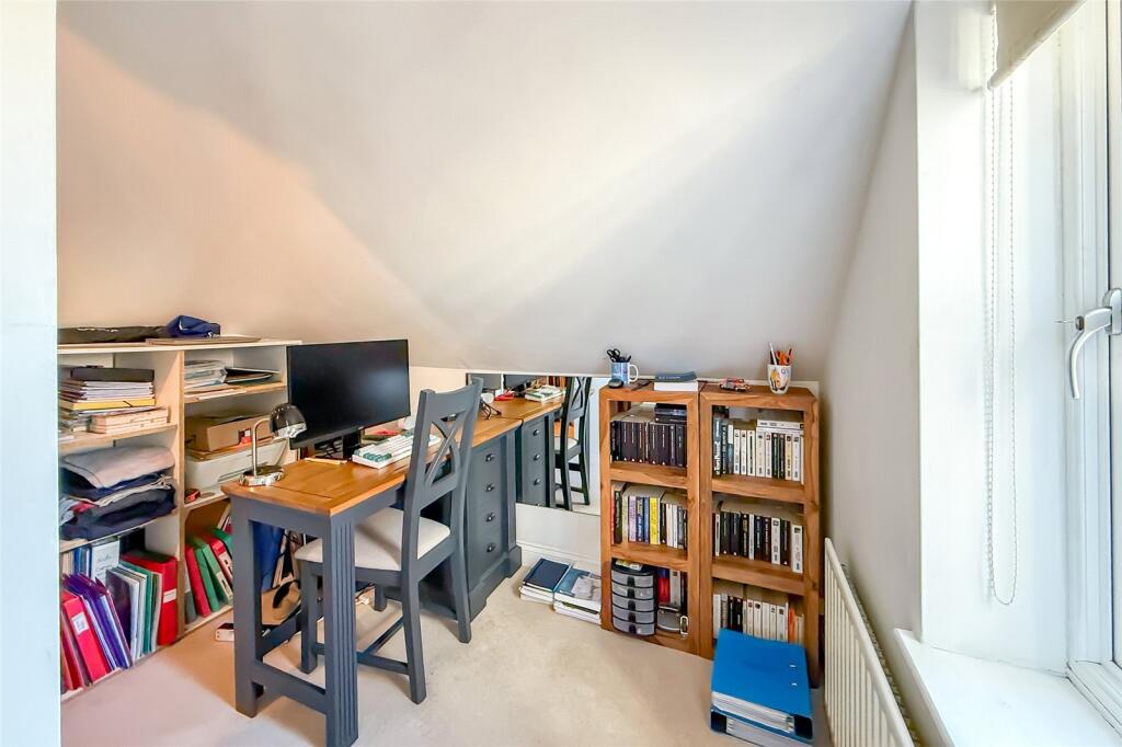 Additional image 18 of Knights Orchard, Verulam Road, St. Albans, Hertfordshire, AL3