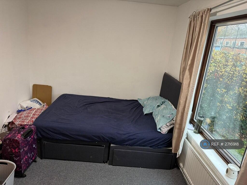 Additional image 2 of Link Walk, Hatfield, AL10