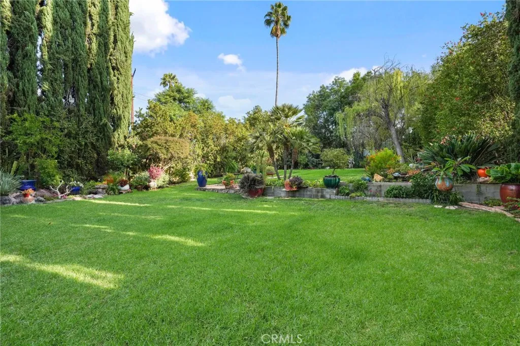 Additional image 122 of 18760 Wells, Tarzana, CA 91356