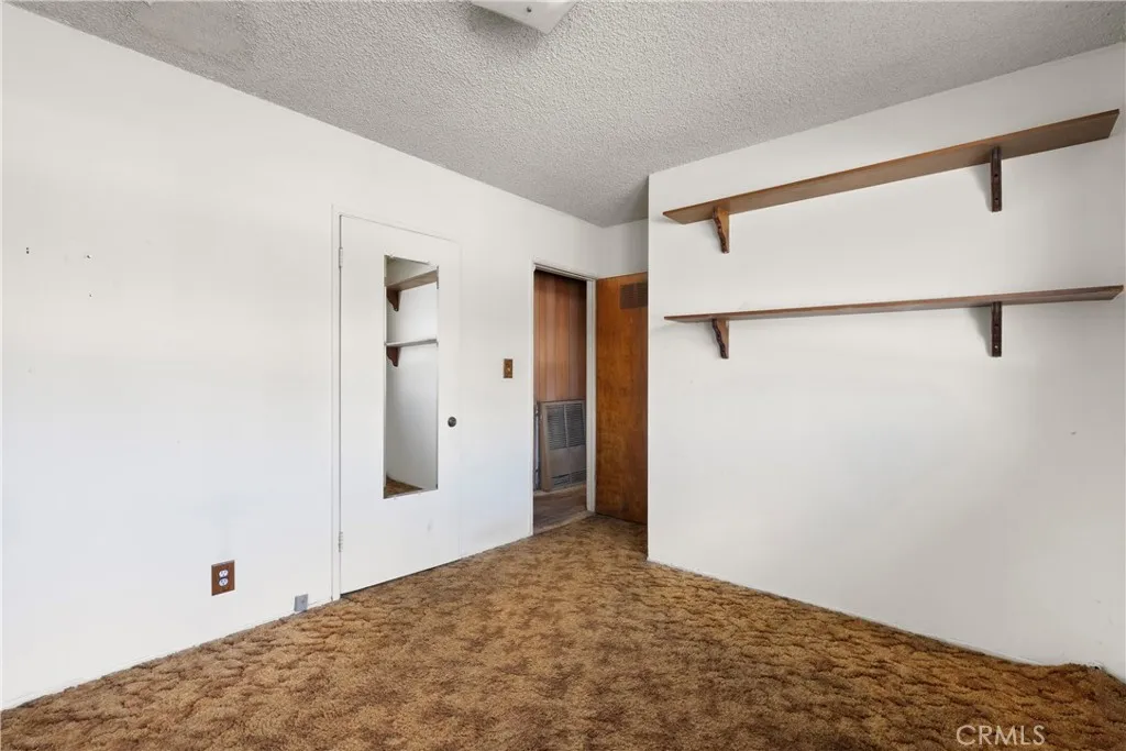 Additional image 21 of 18928 Victory Boulevard, Tarzana, CA 91335