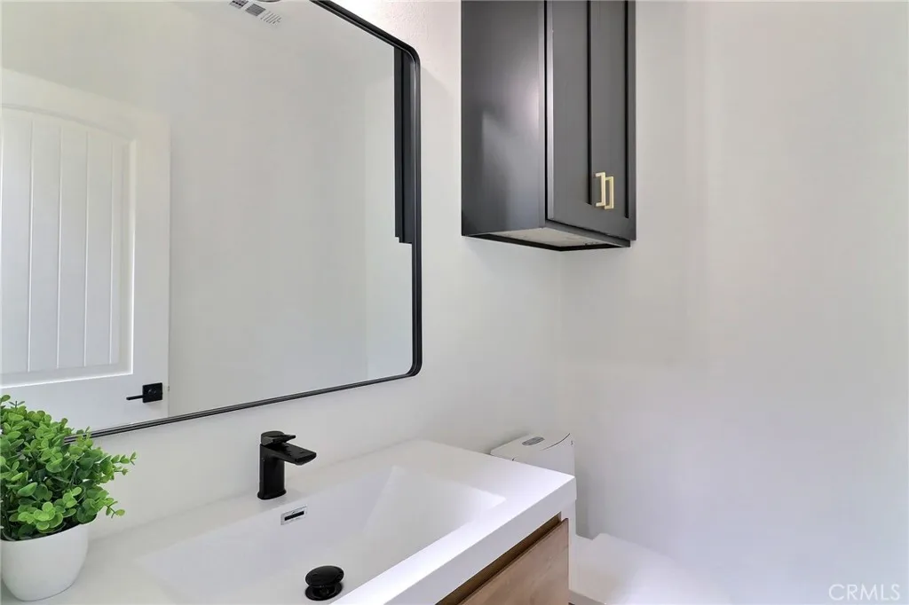 Additional image 14 of 2015 W 42nd Place, Los Angeles, CA 90062