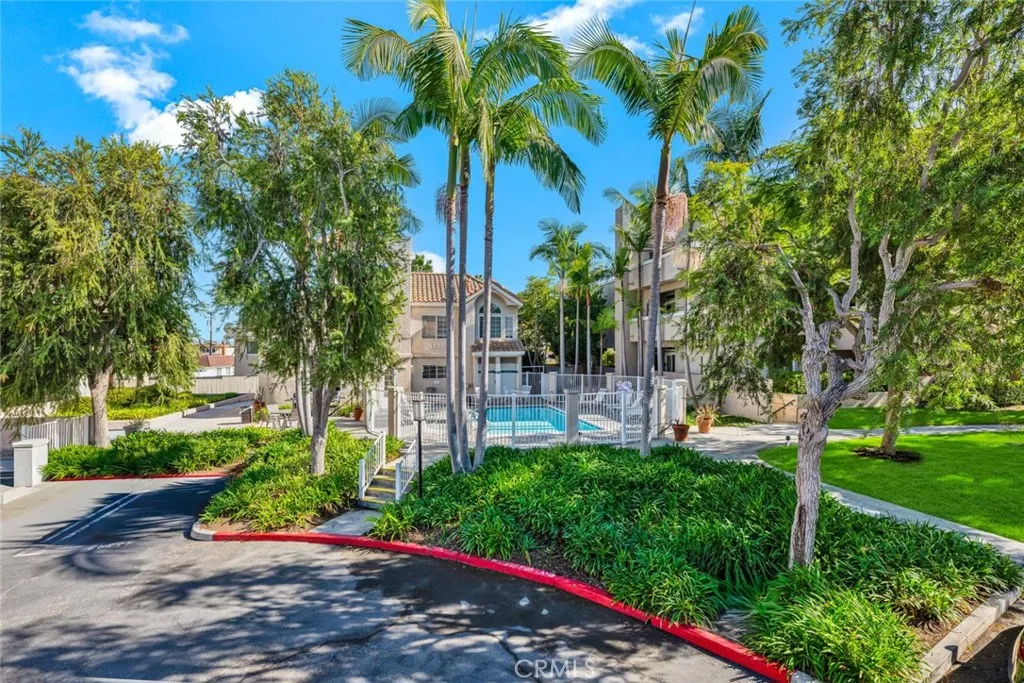 Additional image 67 of 4561 Warner Ave Unit 201, Huntington Beach, CA 92649