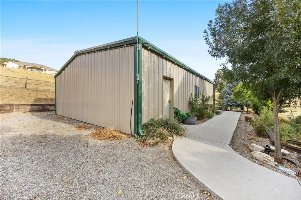 Additional image 37 of 23740 Lakeview Dr, Tehachapi, CA 93561