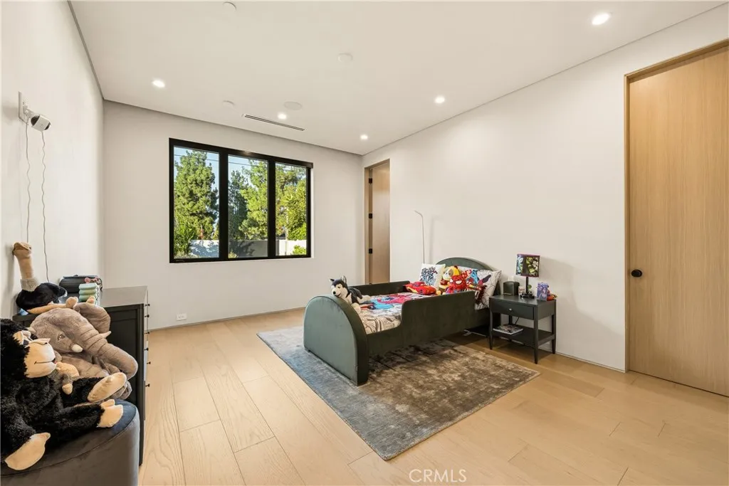 Additional image 94 of 22924 Erwin Street, Woodland Hills, CA 91367