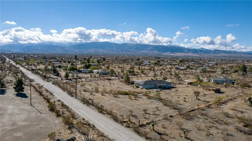 Additional image 32 of 2670 Sequoia Rd, Phelan, CA 92371