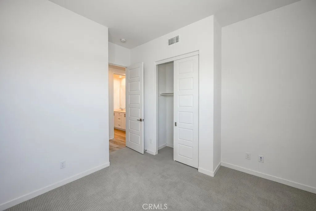 Additional image 35 of 26915 Goldfinch Lane, Valencia, CA 91381