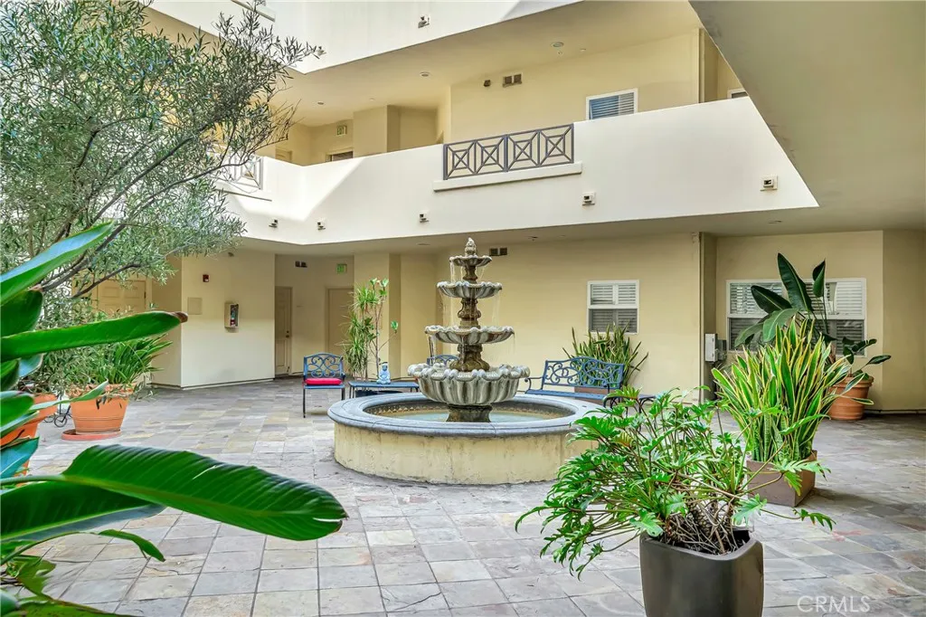 Additional image 47 of 4400 Cartwright Avenue Unit 303, Toluca Lake, CA 91602